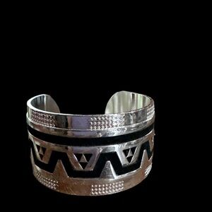 NWOT- Pink Zebra essential oil silver bracelet.